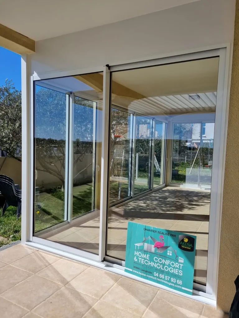 Installation d'une fermeture de terrasse sur la commune de Garons près de Nîmes