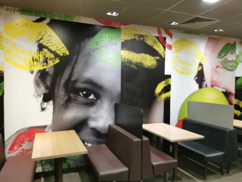 Stickers Muraux & Adhésifs Sur Mesure | Aubagne, Roquevaire, La Ciotat (13)