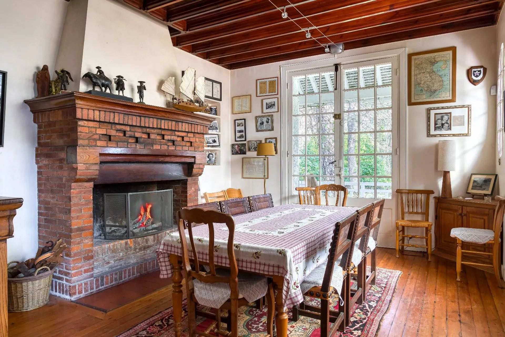 Maison de caractère de 245m² sur un jardin de 2 785m² à Sainte-Marguerite-sur-Mer - En Normandie.