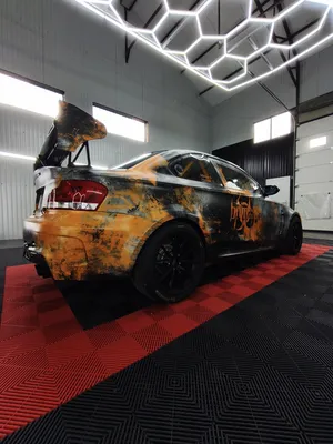 Covering imprimé Avery Dennison BMW 1M design racing effet rouille réalisé par CSP Design Clermont-Ferrand Puy-de-Dôme