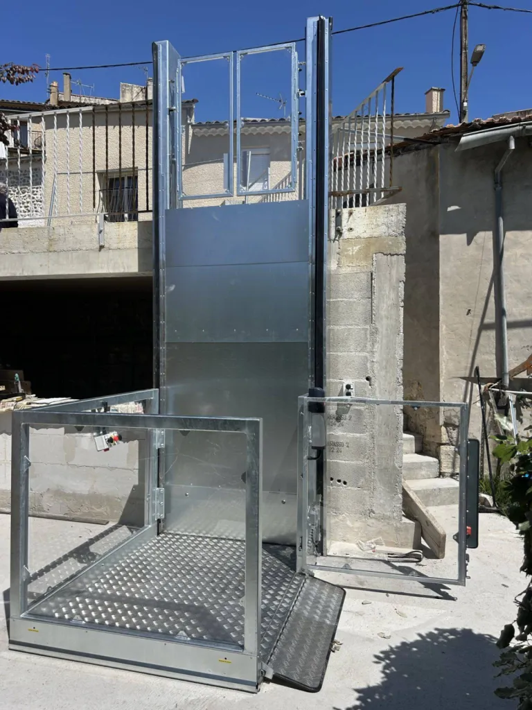 Oval'Access recrute un technicien en CDI à Marseille