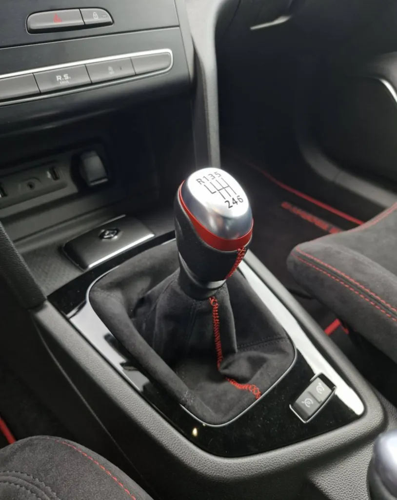 Renault Mégane IV RS Trophy-R 1.8T 300 BVM à Plaisance du Touch près de Toulouse en Occitanie