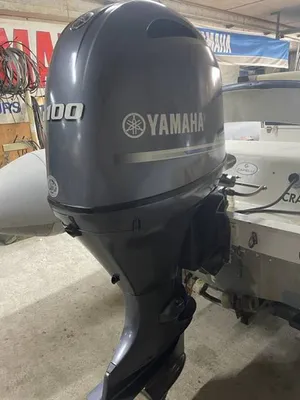 Acheter un moteur hors bord d'occasion à Arzal