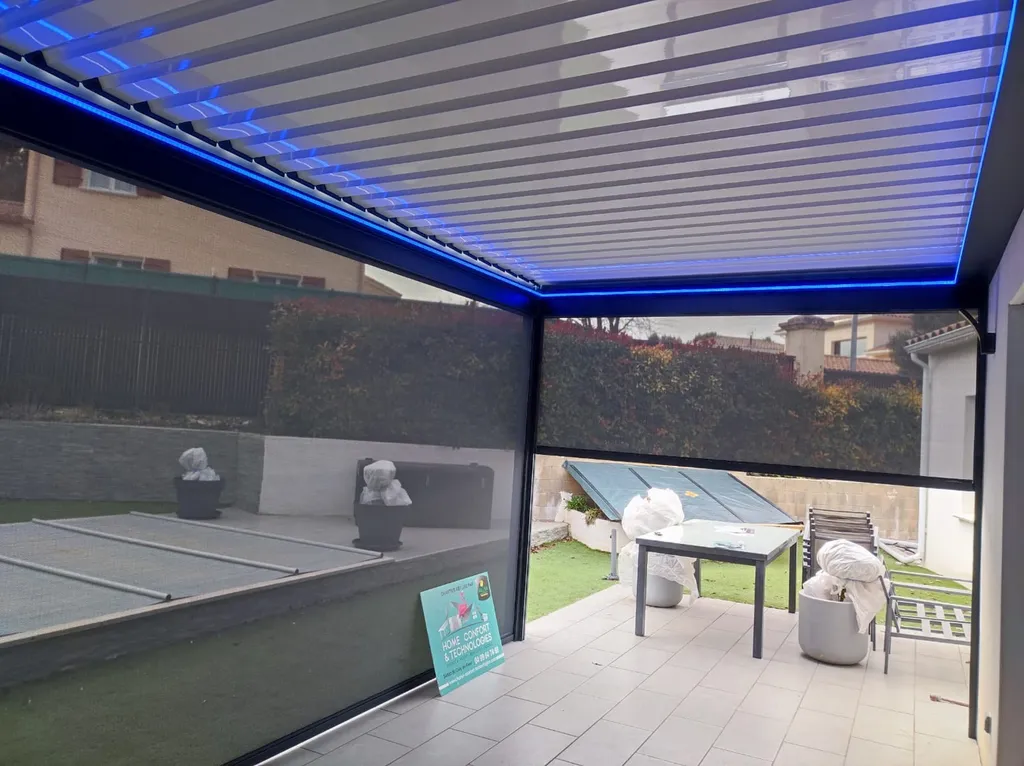 Pergola avec éclairage à Sommières proche de Montpellier