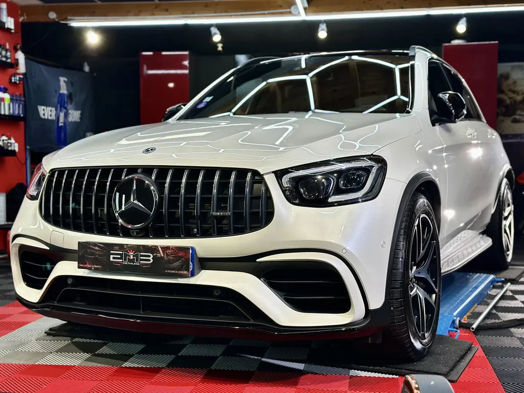 Traitement céramique auto lyon protection carrosserie Mercedes GLC 63 AMG