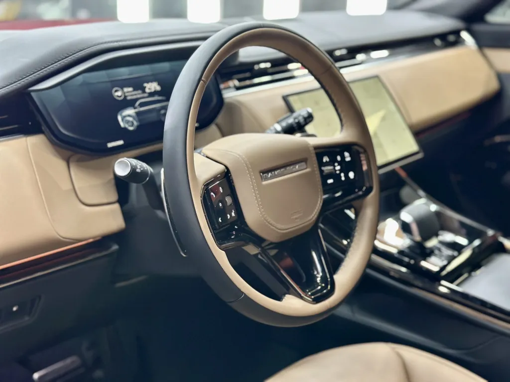 Polissage rénovation carrosserie spécialiste du traitement céramique sur lyon Range Rover sport 