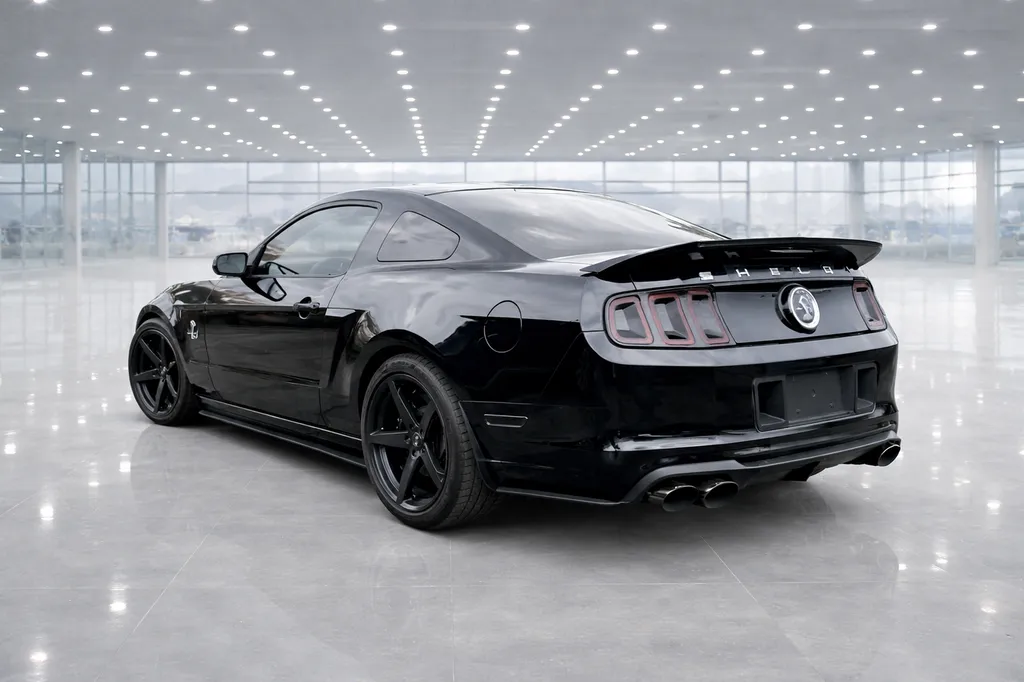 Vue arrière Ford Mustang Shelby GT500 2014 importée du Canada – design emblématique disponible à Bordeaux