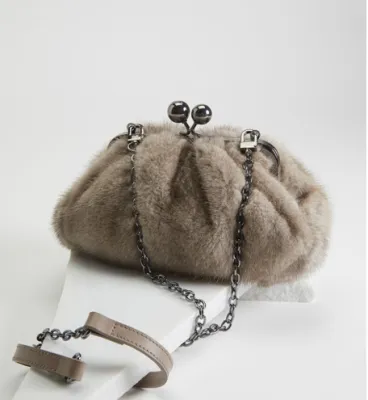 Sac Pasticcino en vison de chez WeekEnd en vente chez Sacha à Ménerbes