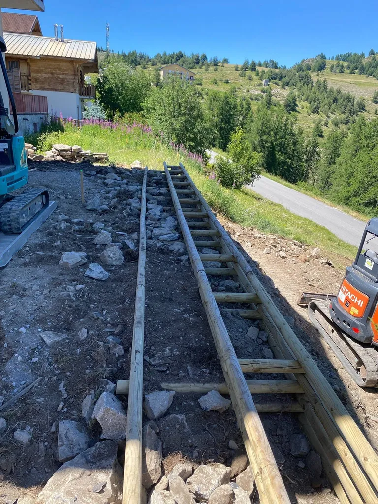 Réalisation de soutenement de talus avec gabion bois à Valberg