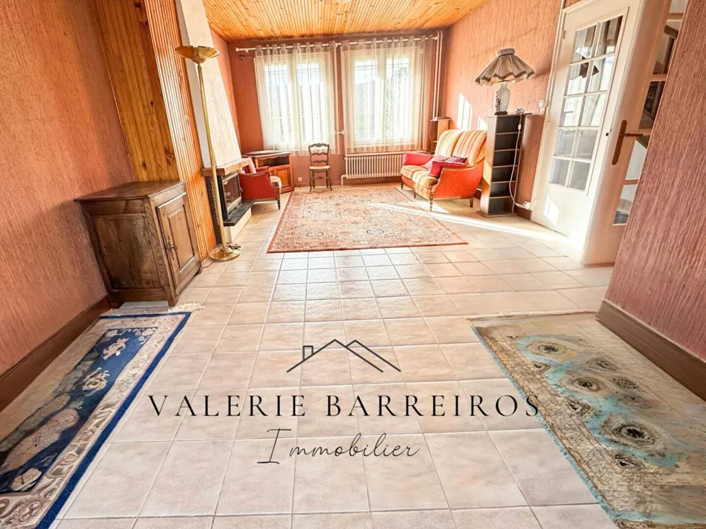 A acheter charmante maison de 110 m² sur un terrain de 720 m² sur la commune de ST AUBIN LES ELBEUF 76410