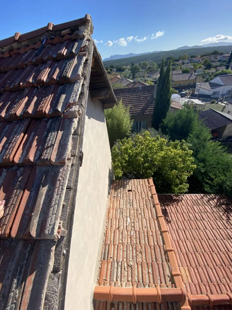 dépose rive sur avancée de toiture sur aix en provence