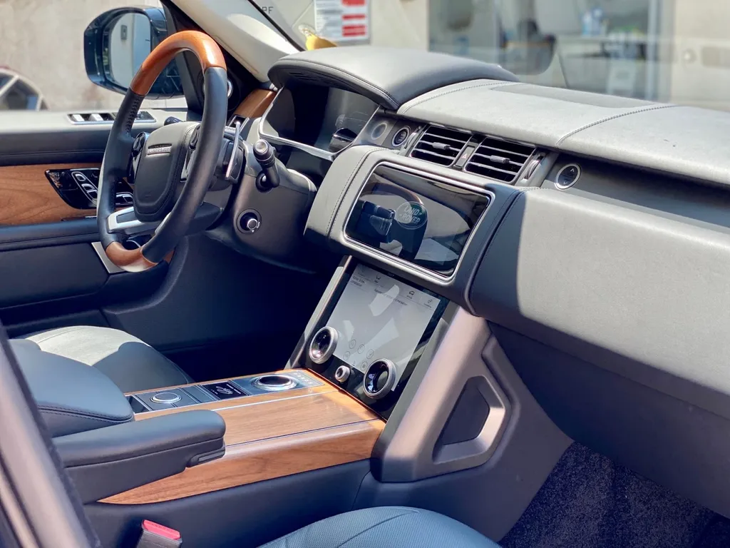 Traitement céramique Range Rover Vogue Fifty Platinum Carrosserie Carnoux