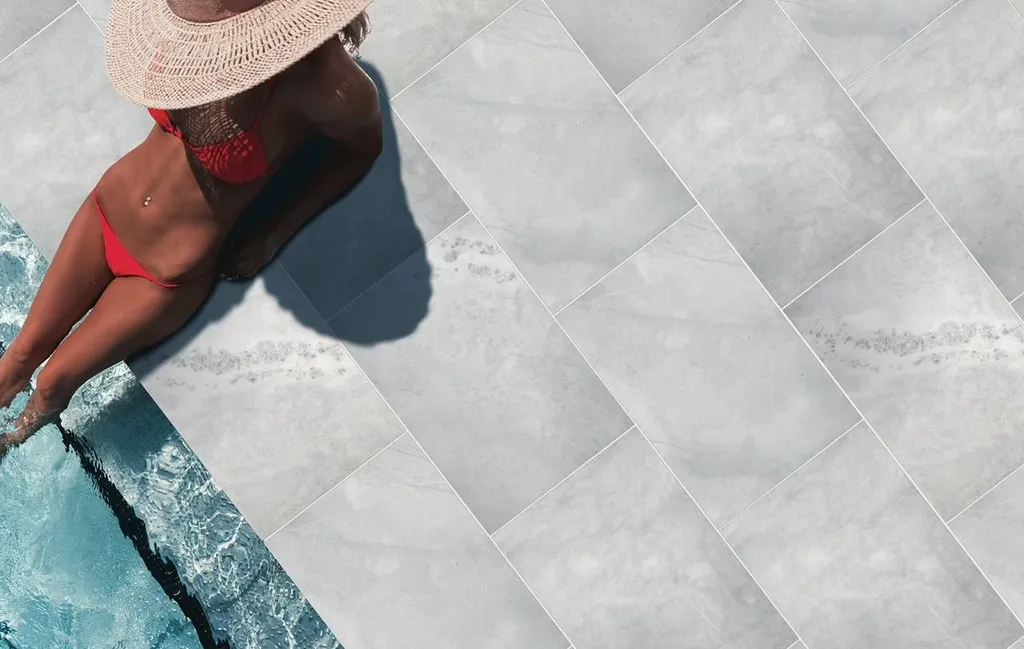 DALLAGES EXTERIEURS EN PIERRE NATURELLE ARTIC BLUE