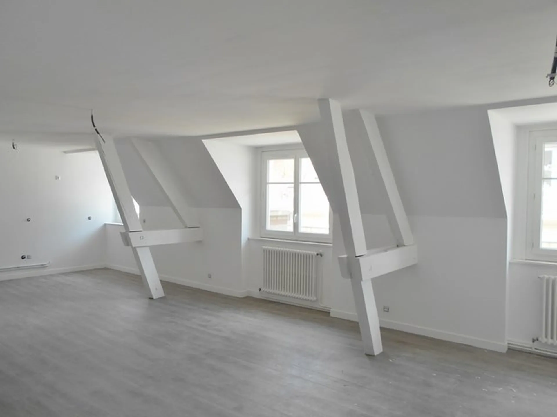 APPARTEMENT 3 PIECES A VENDRE IMMEUBLE ASCENSEUR LISIEUX CENTRE