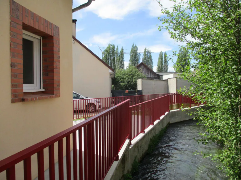 Réalisation d'une protection en bord de rivière par garde corps CORMEILLES 14