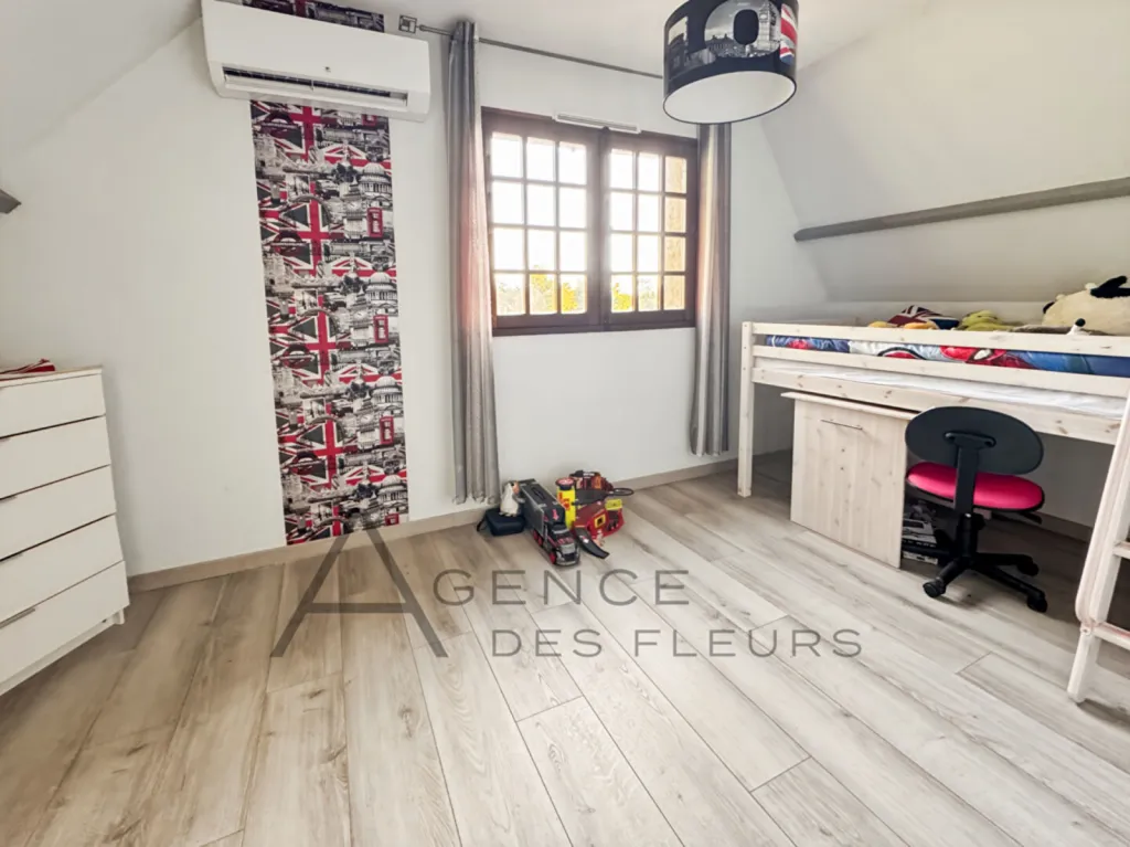 A vendre, jolie maison de 90m² sur un terrain de 2413 m² située au Bosc du Theil 27370