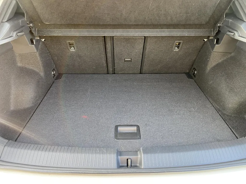 Volkswagen T-Roc R-Line 150 DSG occasion près de Rouen – SUV essence automatique récent