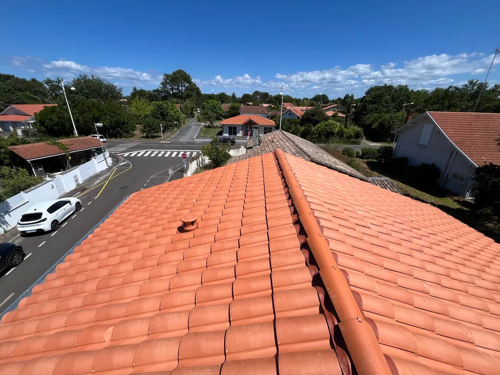 Rénovation complète d'une toiture à Biscarrosse