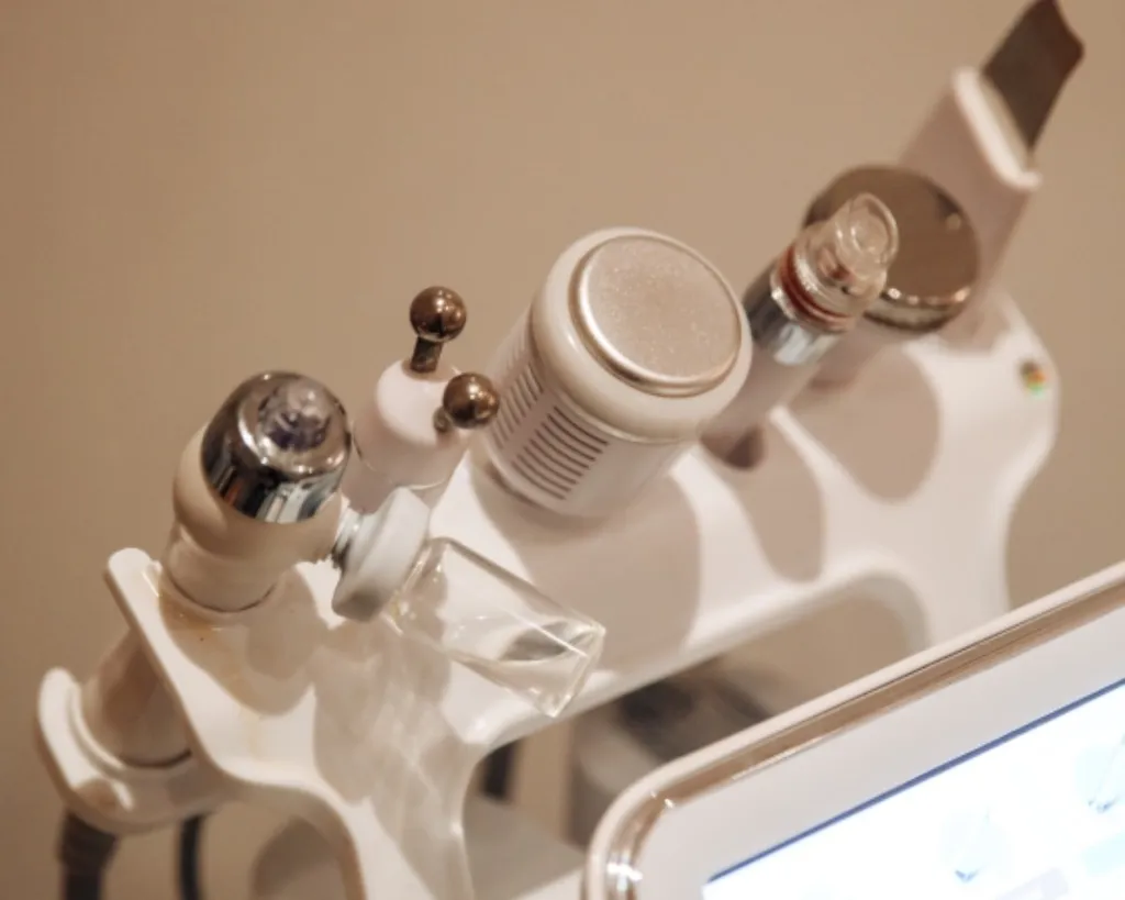 LE SOIN  PRESTIGE HYDRAPEEL