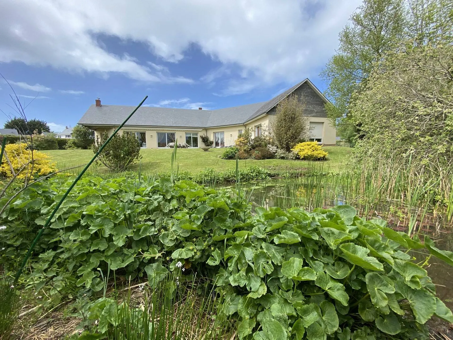 A vendre en Exclusivité à Varengeville-sur-Mer maison contemporaine