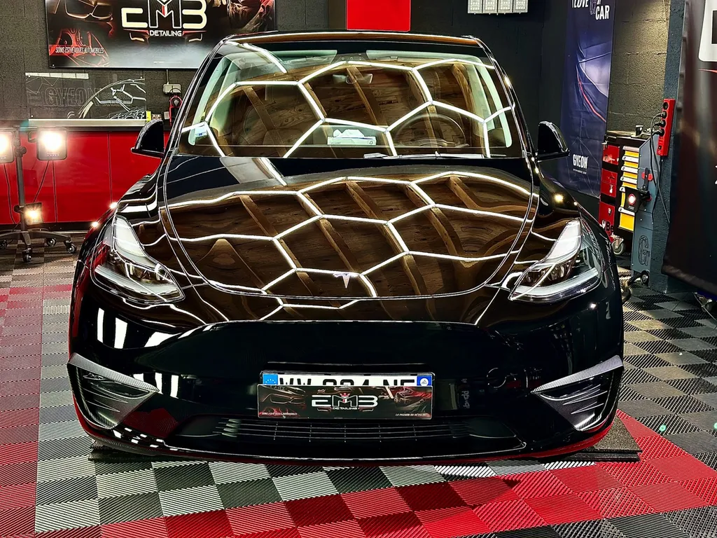 DETAILING automobile PPF voiture traitement céramique automobile Lyon tesla model Y