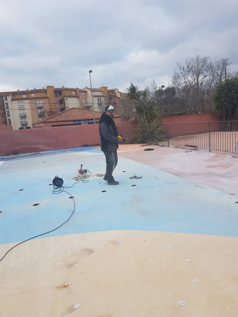 camping piscine chauffée bord de mer