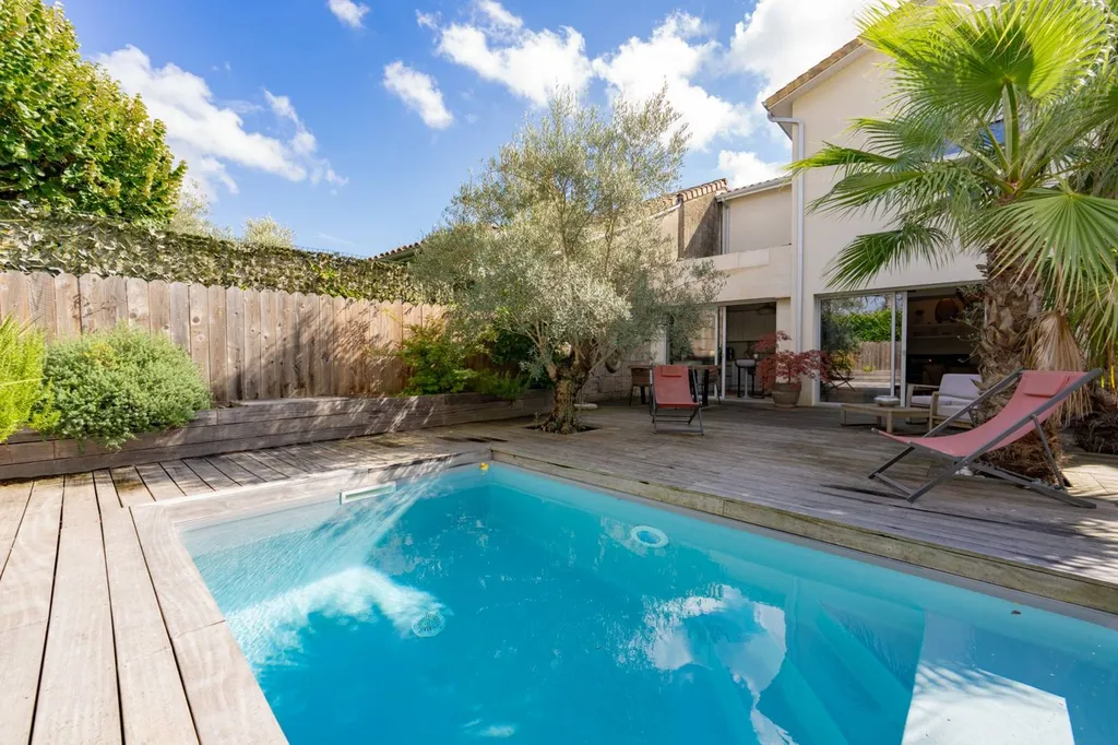 cherche maison 3 chambres et bureau sur Le Bouscat