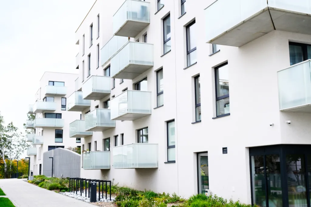 Changer de syndic de copropriété en toute sérénité à Marseille 13004 et Digne-les-Bains