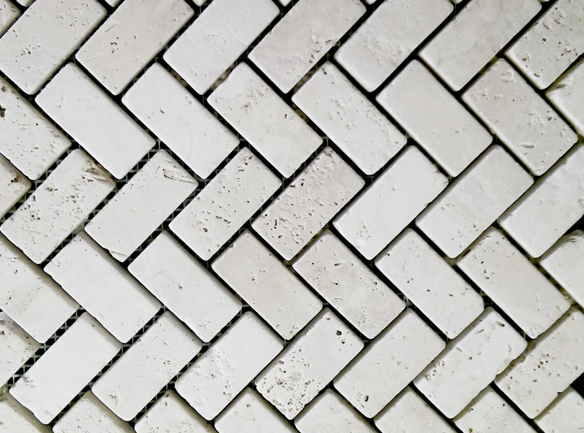 mosaique travertin beige bande diagonale