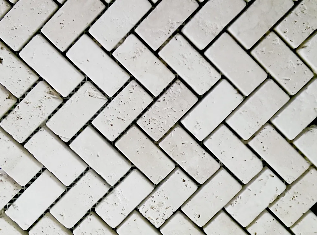 mosaique travertin beige bande diagonale