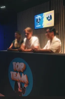 Idée d'Activité Team Building Originale près de Marseille : Plongez dans nos Quiz TV Immersifs à Vitrolles