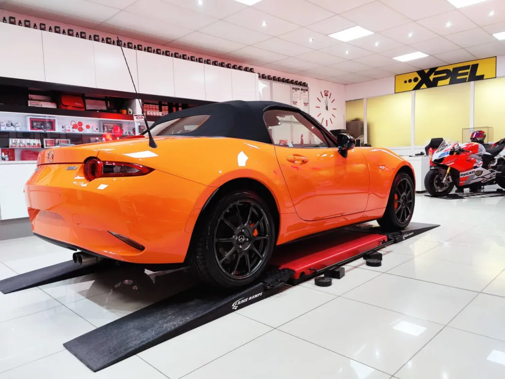 MAZDA MX5 30th ANNIVERSARY GTECHNIQ