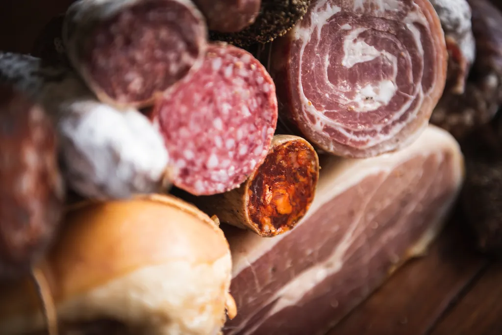 Charcuterie artisanale de tradition à Venelles pour vos plateaux apéritifs et assortiments de terroir en Provence