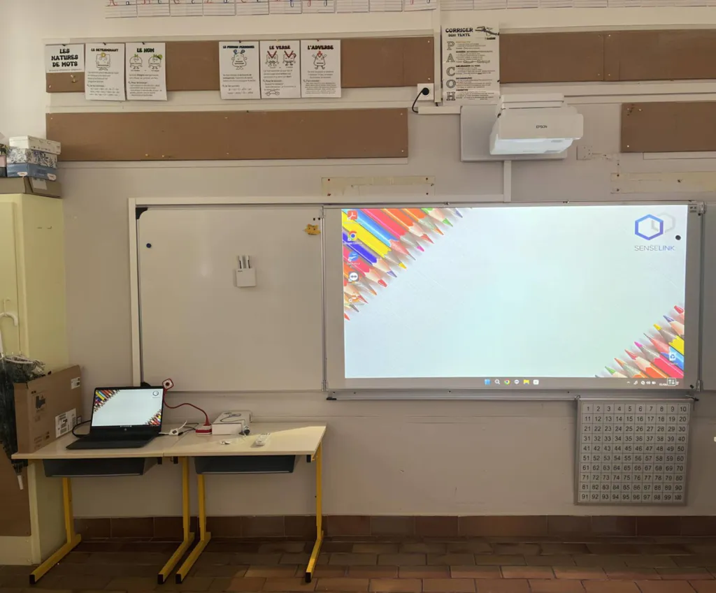La Commune de Saint Georges de Commiers investit dans des vidéoprojecteurs interactifs pour l’École Élémentaire Saint Pierre
