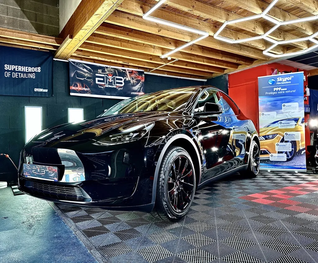 protection film plastique PPF paint protection film Lyon Tesla model Y