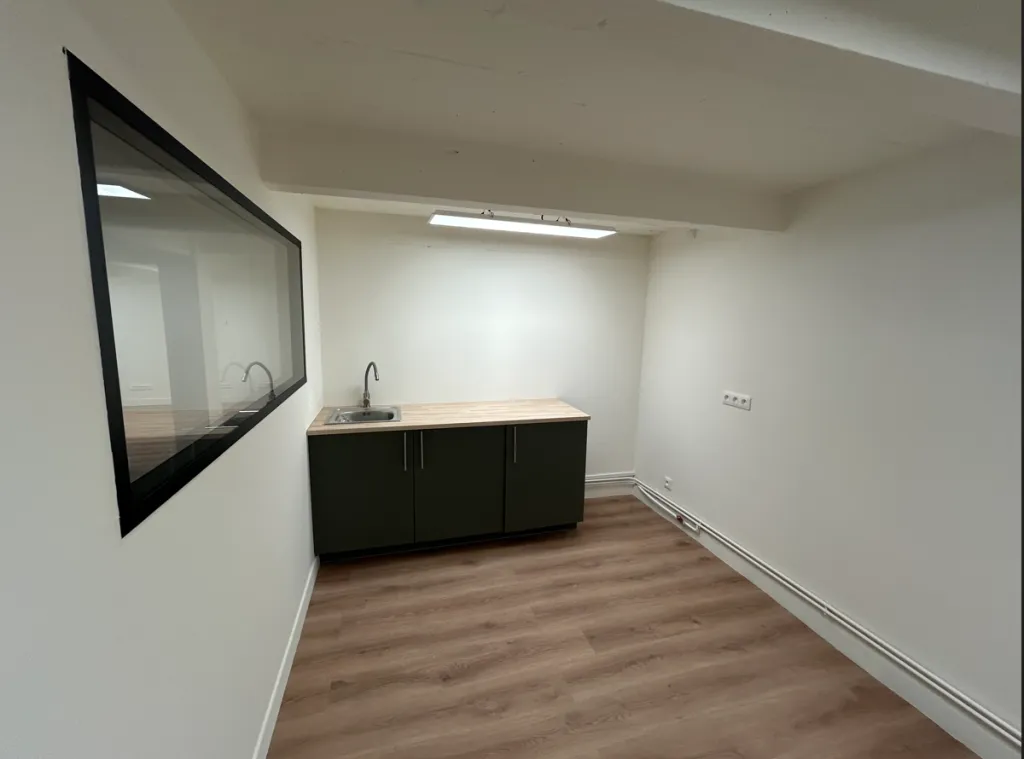 LE HAVRE - À LOUER OU A VENDRE - Immeuble indépendant de bureaux de 279 m² en RDC et mezzanine