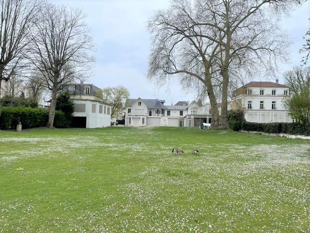 A vendre maison d'exception sur le lac d'Enghien 95880