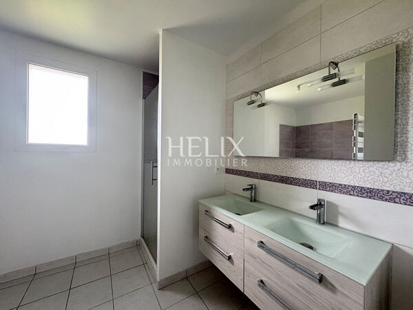 Grande maison à louer à Fourqueux 9 pièces 219 m2, proche lycée international