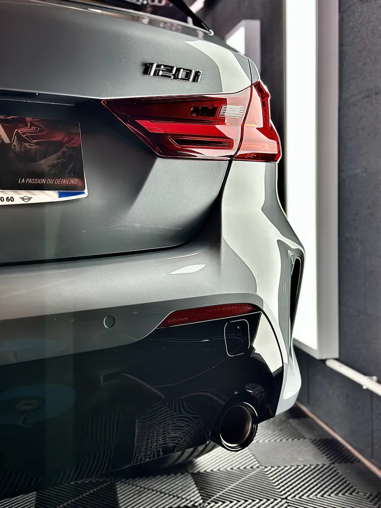 DETAILING PPF voiture traitement céramique Lyon carrosserie BMW Serie 1 