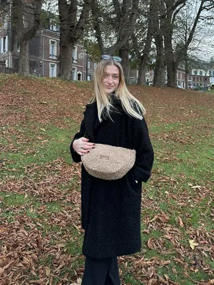 Sac banane Lancaster Moumoute garni cuir cognac disponible chez Evasion Eu