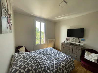  Troisième Chambre maison avec accès atypique par la Seine 