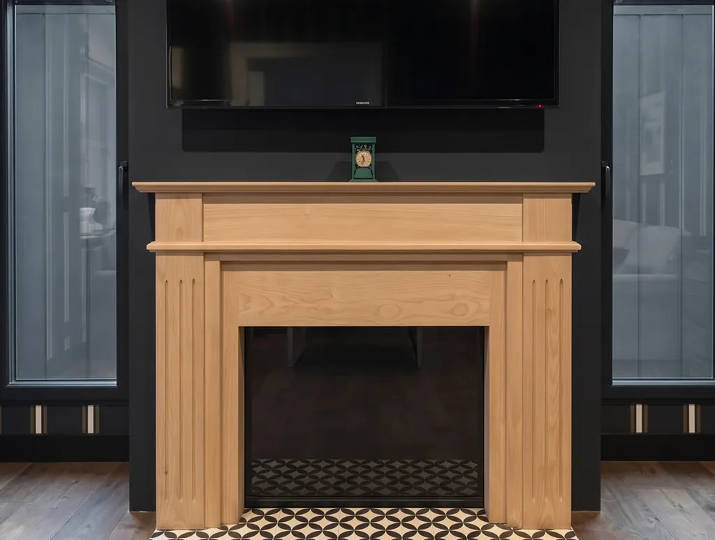 Installation d'une cheminée foyer ouvert à votre escamotable et entourage bois sur caudéran