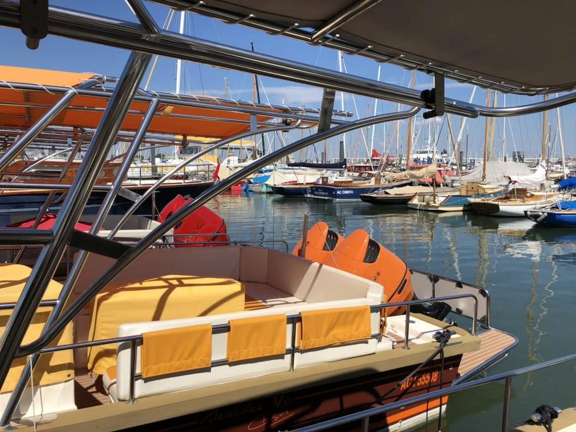 Location d'un bateau Beacher V10.2 CROISIERE à Arcachon ou le Cap Ferret - Bassin d'Arcachon