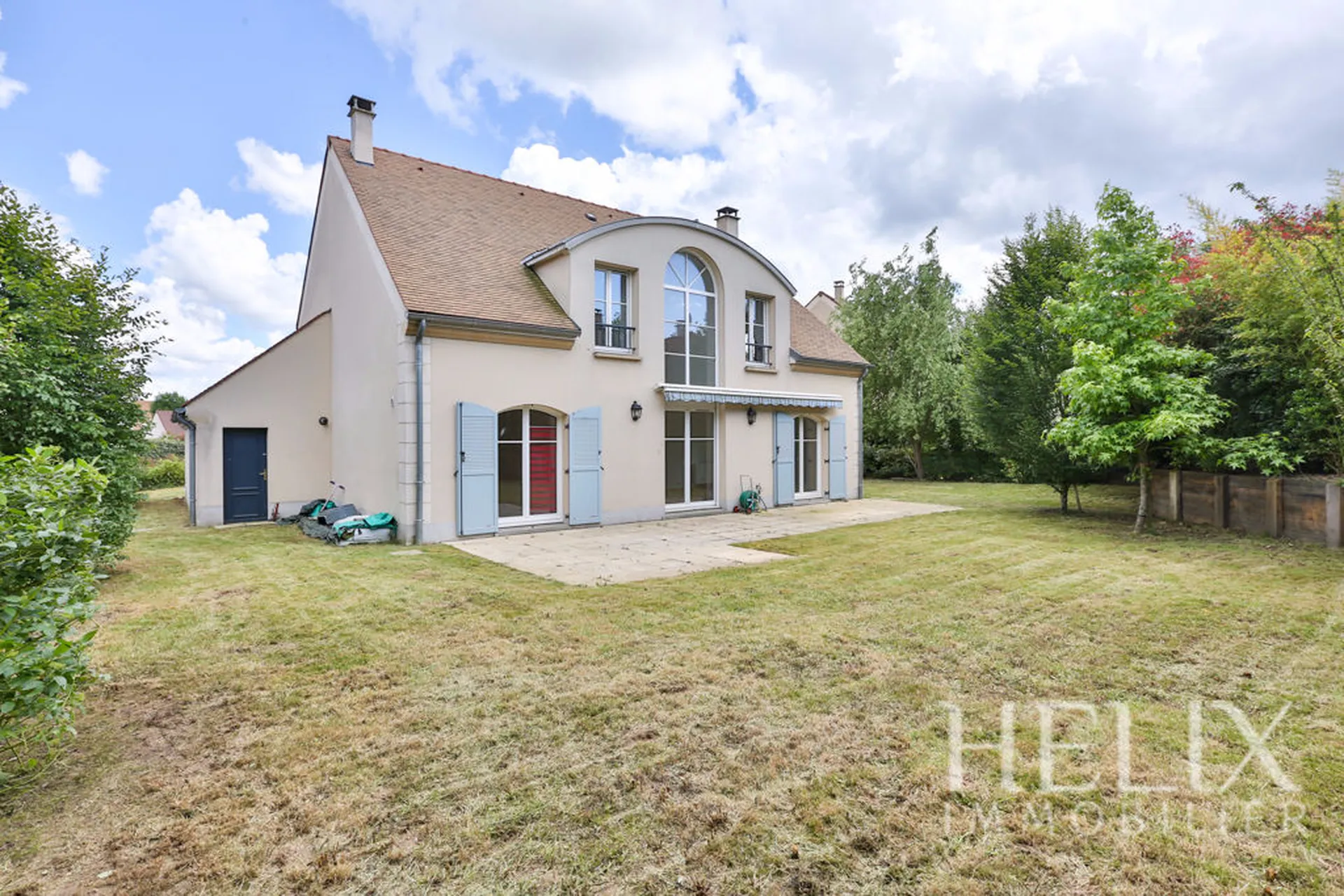 Gran casa amueblada Villennes-sur-Seine, cerca de la escuela internacional