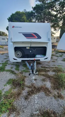 Caravane Sterckeman Starlett Comfort 480 CP : Confort & Lit Central à Lançon-de-Provence