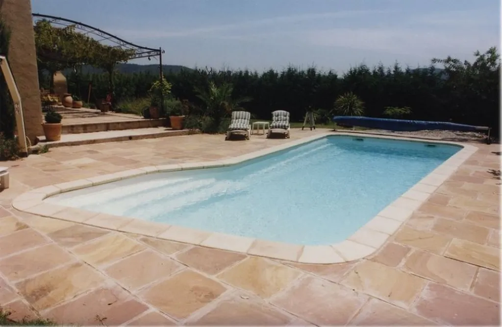 PISCINE COQUE TWIST 10 - 10M x 4M