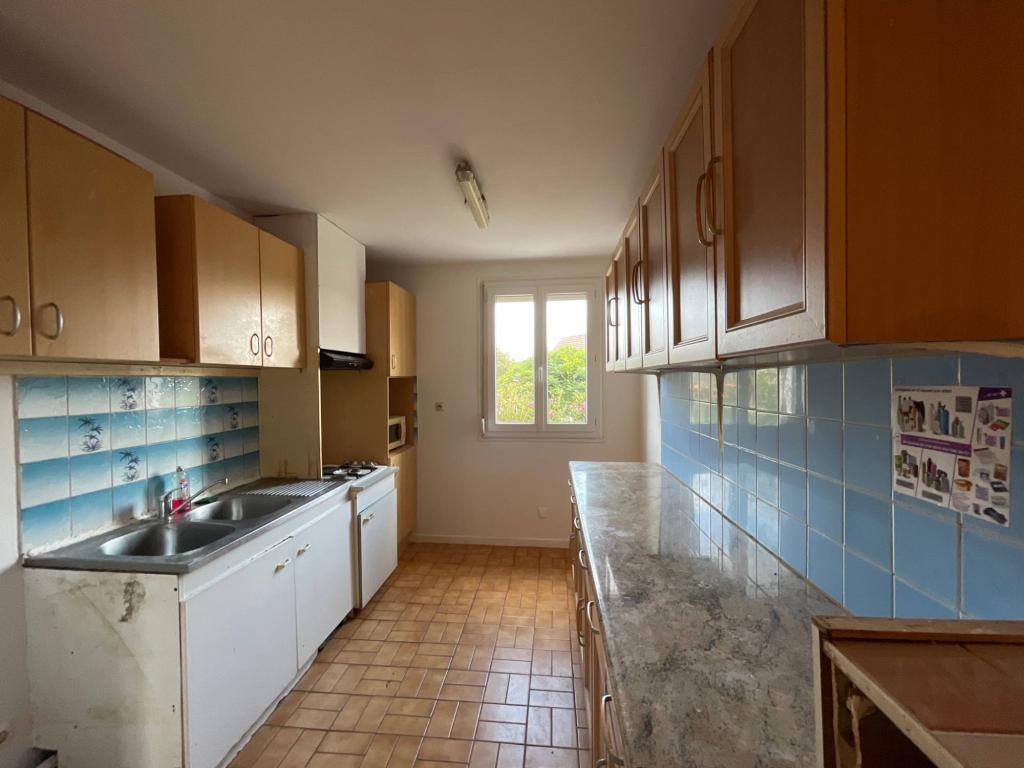 JE RECHERCHE UNE MAISON A RENOVER