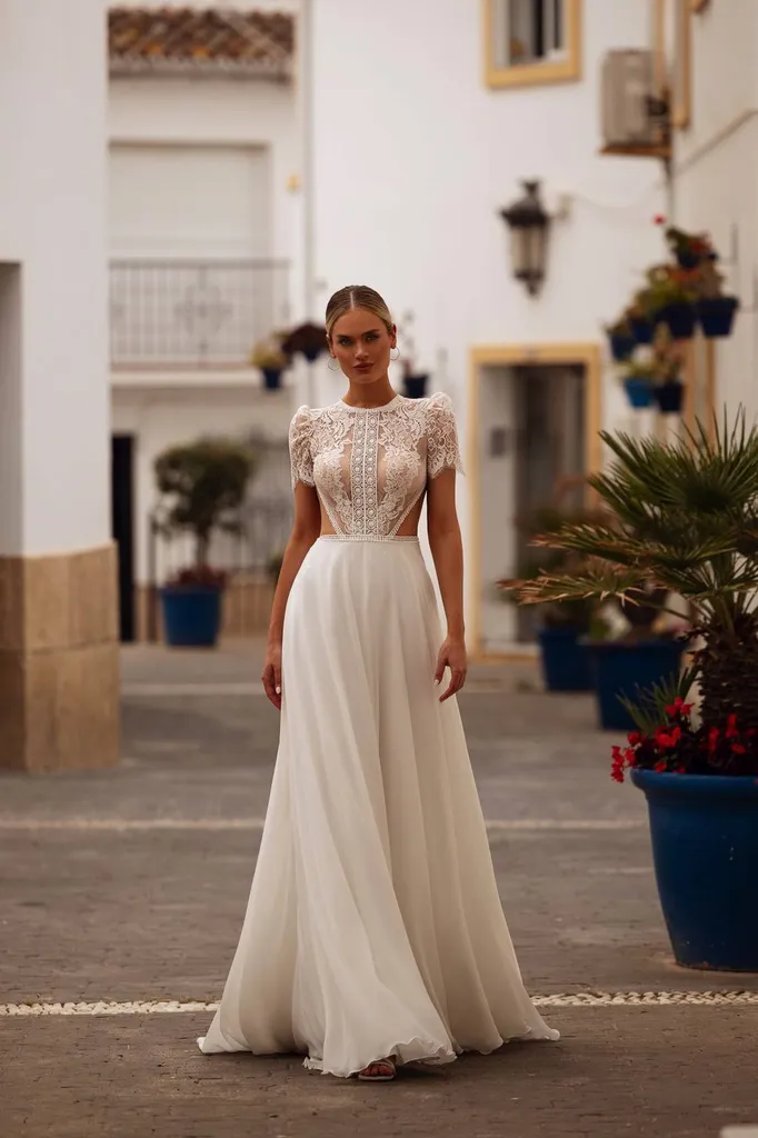 Robe de mariée bohème chic avec dentelle à Marseille près d'Aubagne