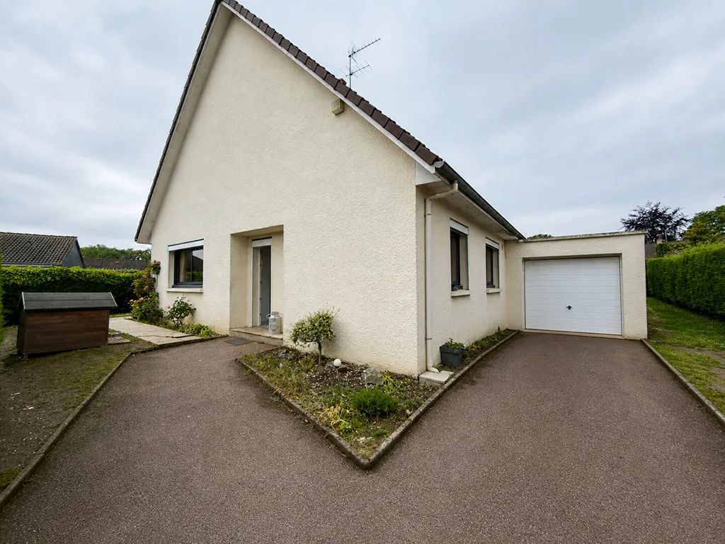 Maison familiale de 223 m² édifiée sur 649 m² de terrain sur la commune de ELBEUF 76500