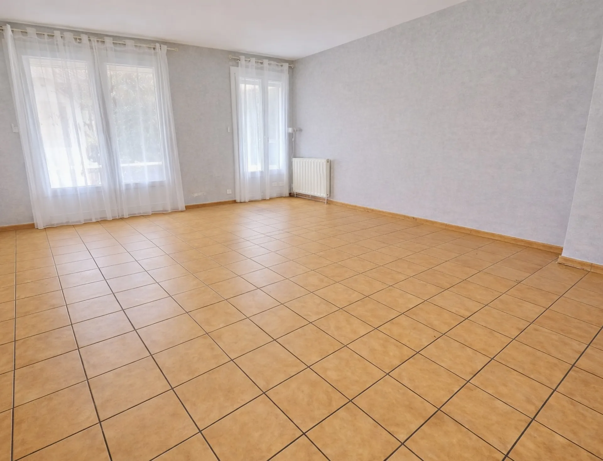 A vendre sur la commune de ST PIERRE LES ELBEUF pavillon de plain-pied de 120 m² sur 600 m² de terrain